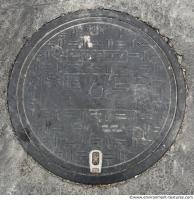 manhole cover dirty 0002